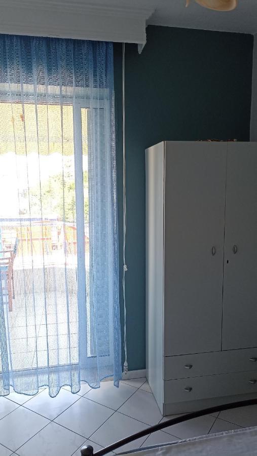 VI Home Pefkochori Bagian luar foto